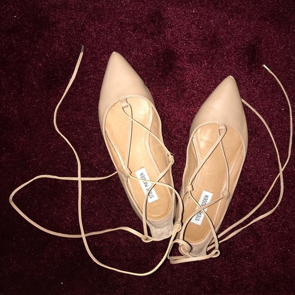 Steve Madden Lecrew Lace-Up Flats - Picture 2 of 4